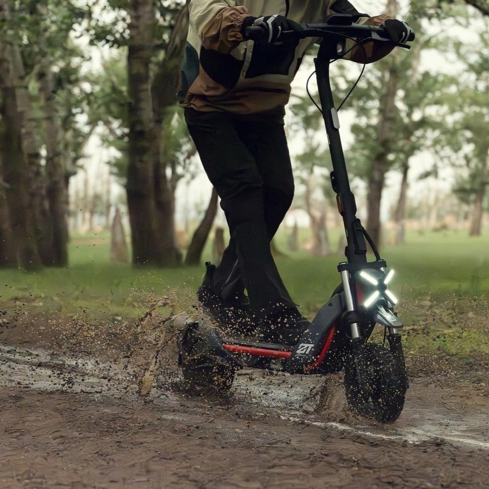 (2) ZT3 PRO PERFORMANCE SCOOTERS