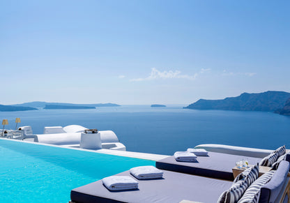 GREEK ISLE INDULGENCE